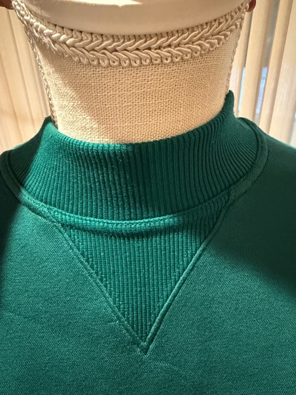 Women’s Calia sweatshirt 💚 - Picture 5 of 8